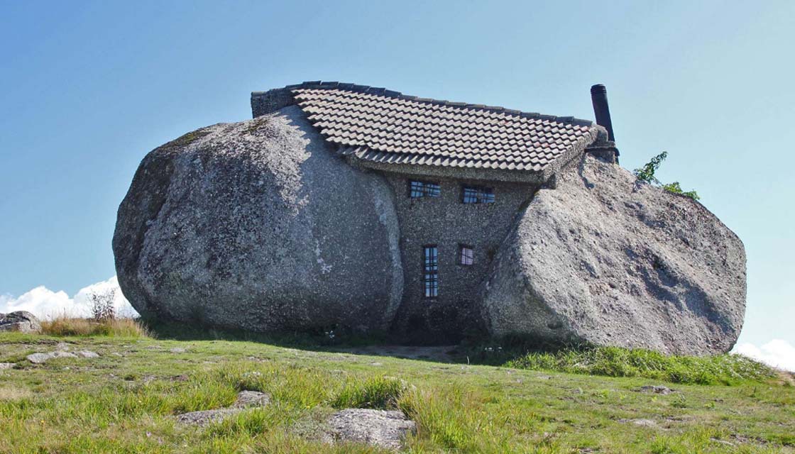 Дом в камне